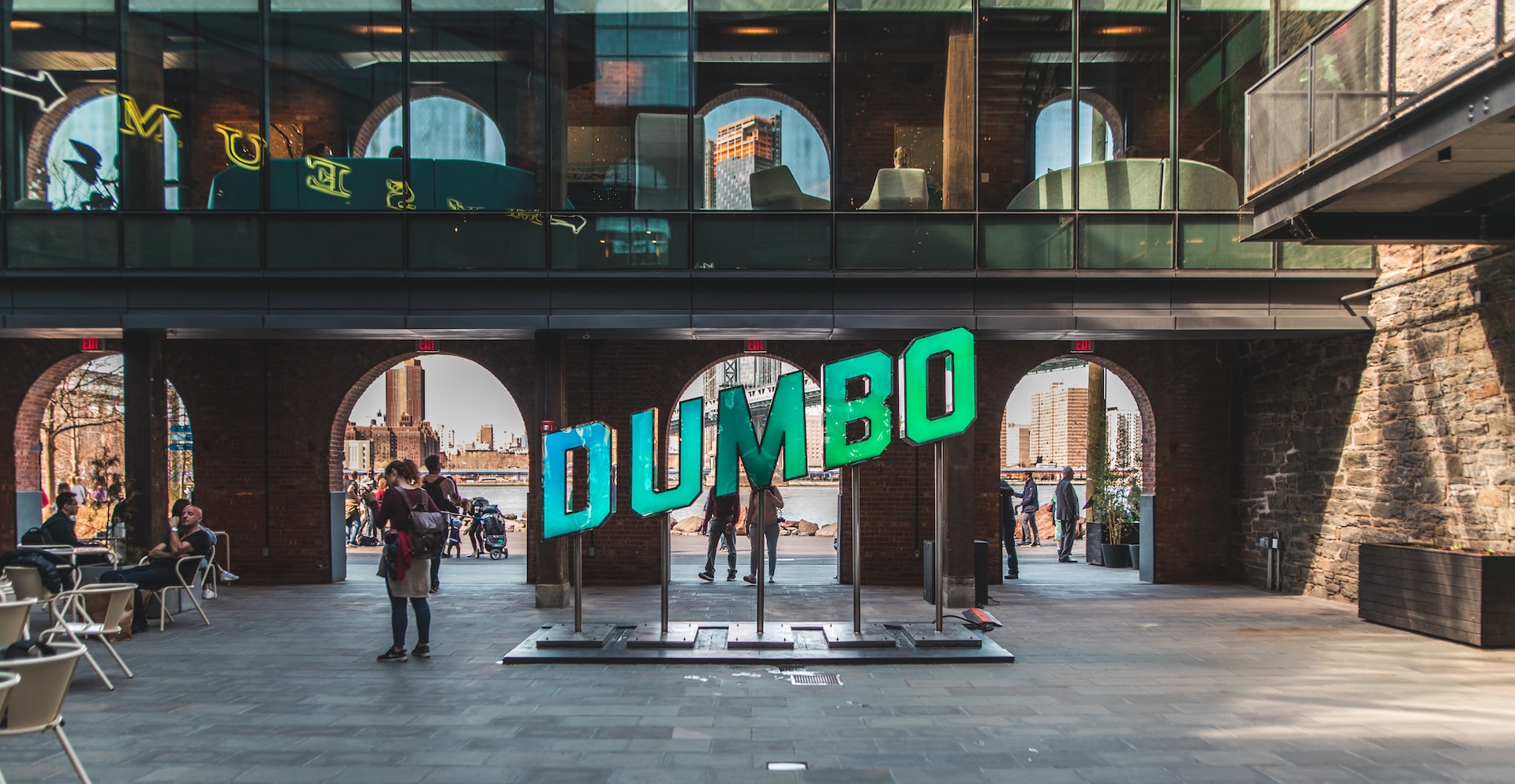 DUMBO NYC | 2023 Ultimate Guide: Where Art, Culture and History Collide